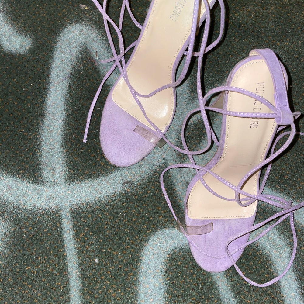 Public desire heels
